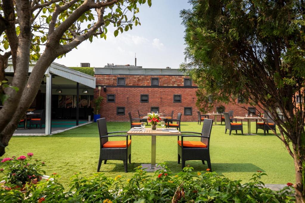 Dhaka Regency Hotel & Resort Eksteriør billede