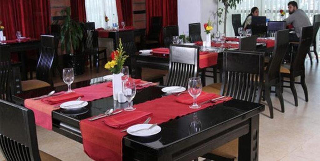 Dhaka Regency Hotel & Resort Eksteriør billede